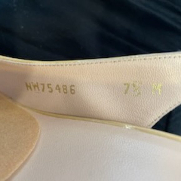 Stuart Weitzman Cream Tan Patent Leather Wedge - Size 7.5 - Picture 11 of 12